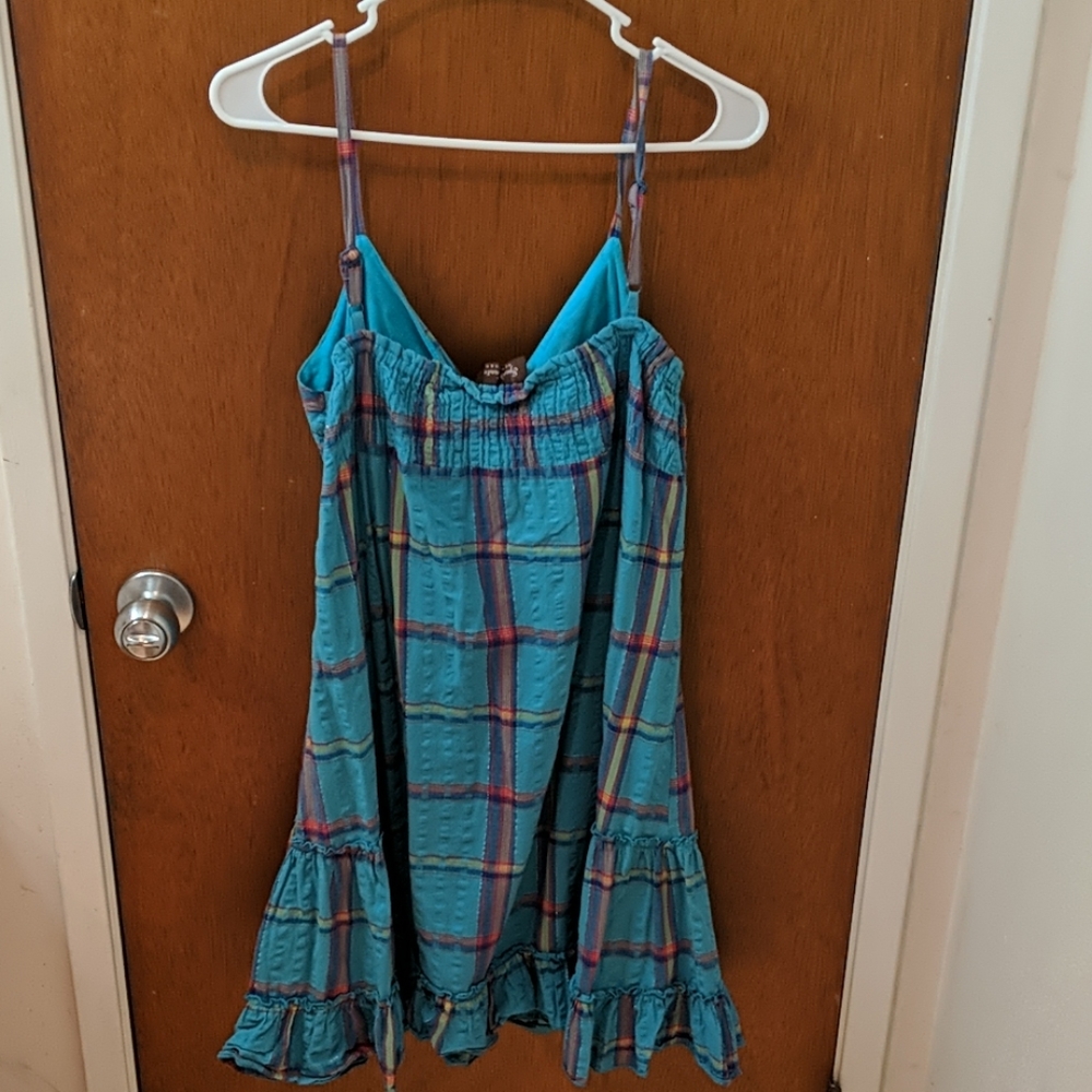 Dress - Picture 2 of 2